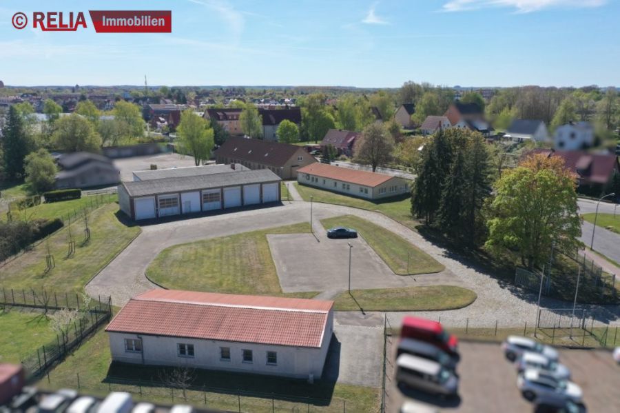 18273 Güstrow - Großzügiger Gewerbepark in bester Lage