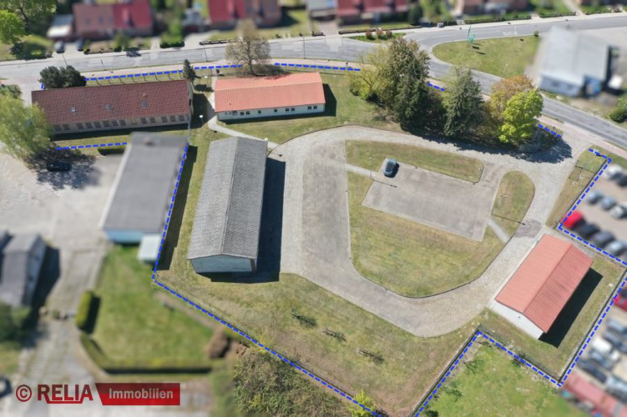 18273 Güstrow - Großzügiger Gewerbepark in bester Lage