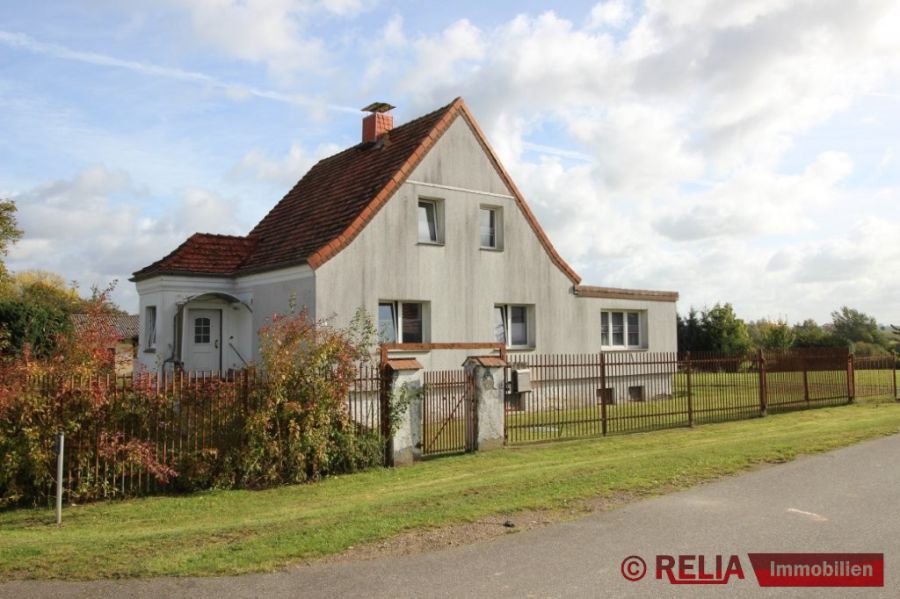 18249 Tarnow - Einfamilienhaus in herrlicher Lage ** mit viel Potential